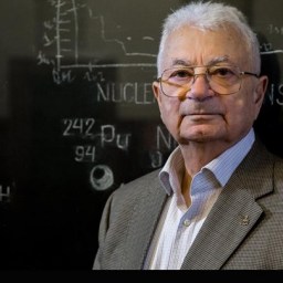 Nuovo elemento chimico dedicato a Yuri Oganessian